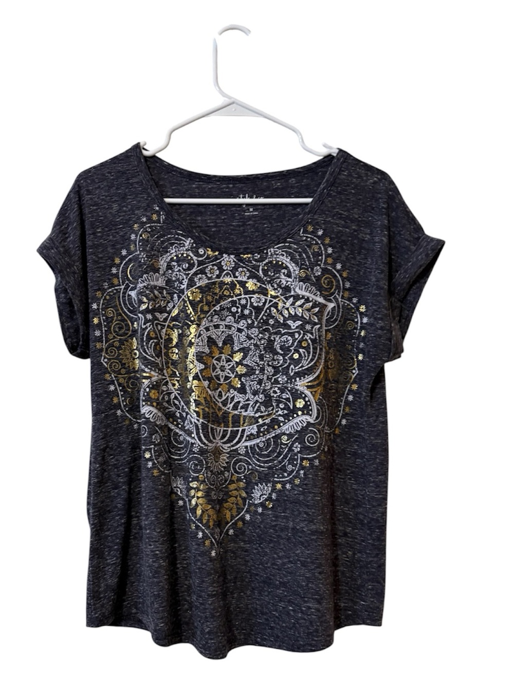 Style & Co. Dark Gray Graphic Short Sleeve Top with Gold and White Mandala